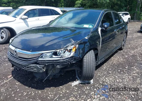 2017 Honda Accord Sport Se z USA, uszkodzony, nr VIN 1HGCR2F13HA281605